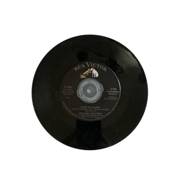 Vintage Vinyl 45 Rpm Ames Bros What Do I Hear & Take Me Along W/ Spider Adapter - Picture 2 of 4